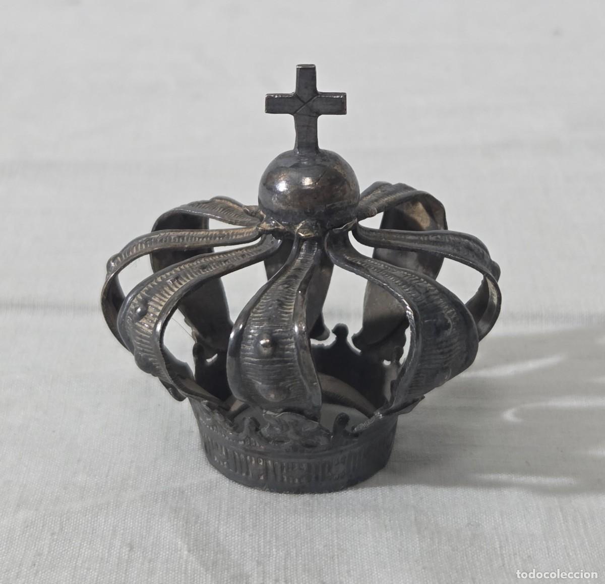 Antig&uuml;edades: Magnifica corona en metal plateado para imagen de virgen, Finales siglo XlX