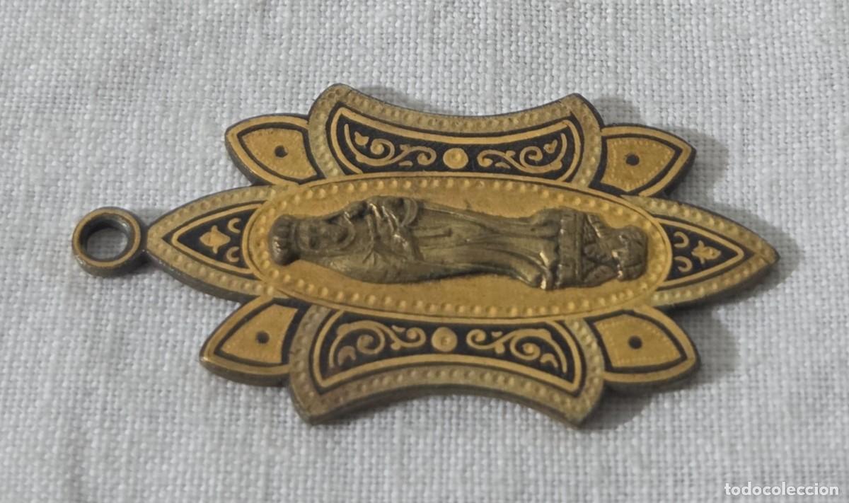 Antig&uuml;edades: Medalla damasquinada de la virgen - Foto 5