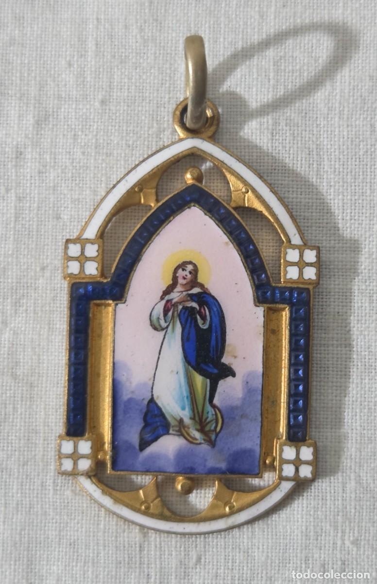 Antig&uuml;edades: Medalla de la virgen esmaltada, 1895