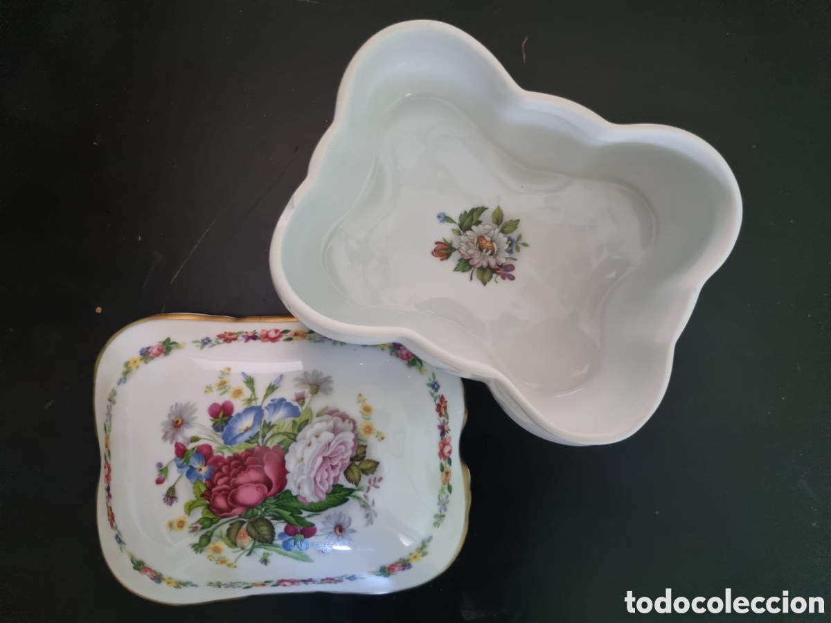 Antig&uuml;edades: Bombonera, Joyero porcelana con pie marca ponsad