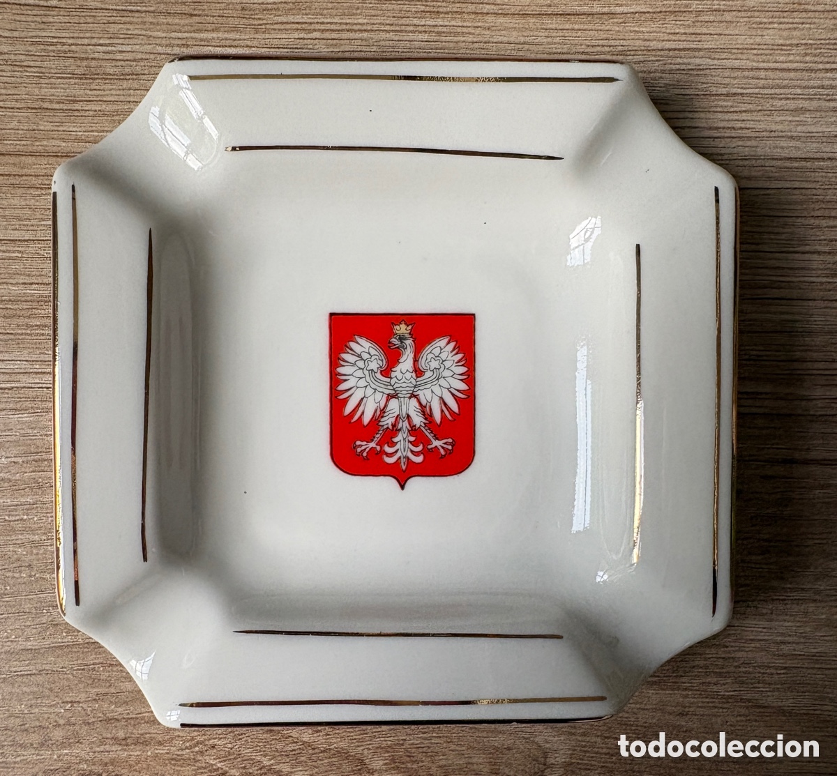 Antig&uuml;edades: (L820) Cenicero porcelana Ćmiel&oacute;w Polonia 1790 &middot; escudo &aacute;guila &middot; dorado &middot; 10cm