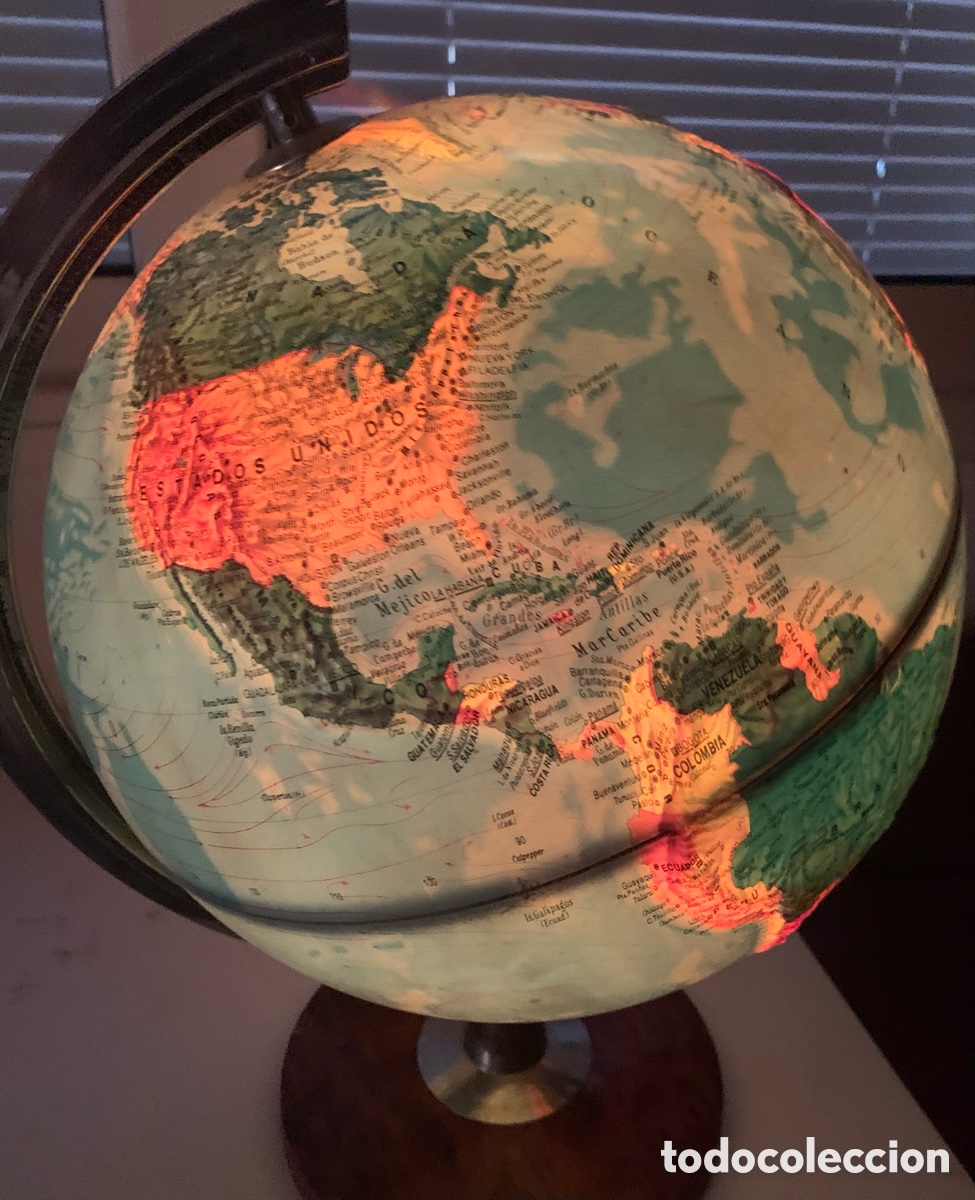 Antig&uuml;edades: Globo Terraqueo con Luz