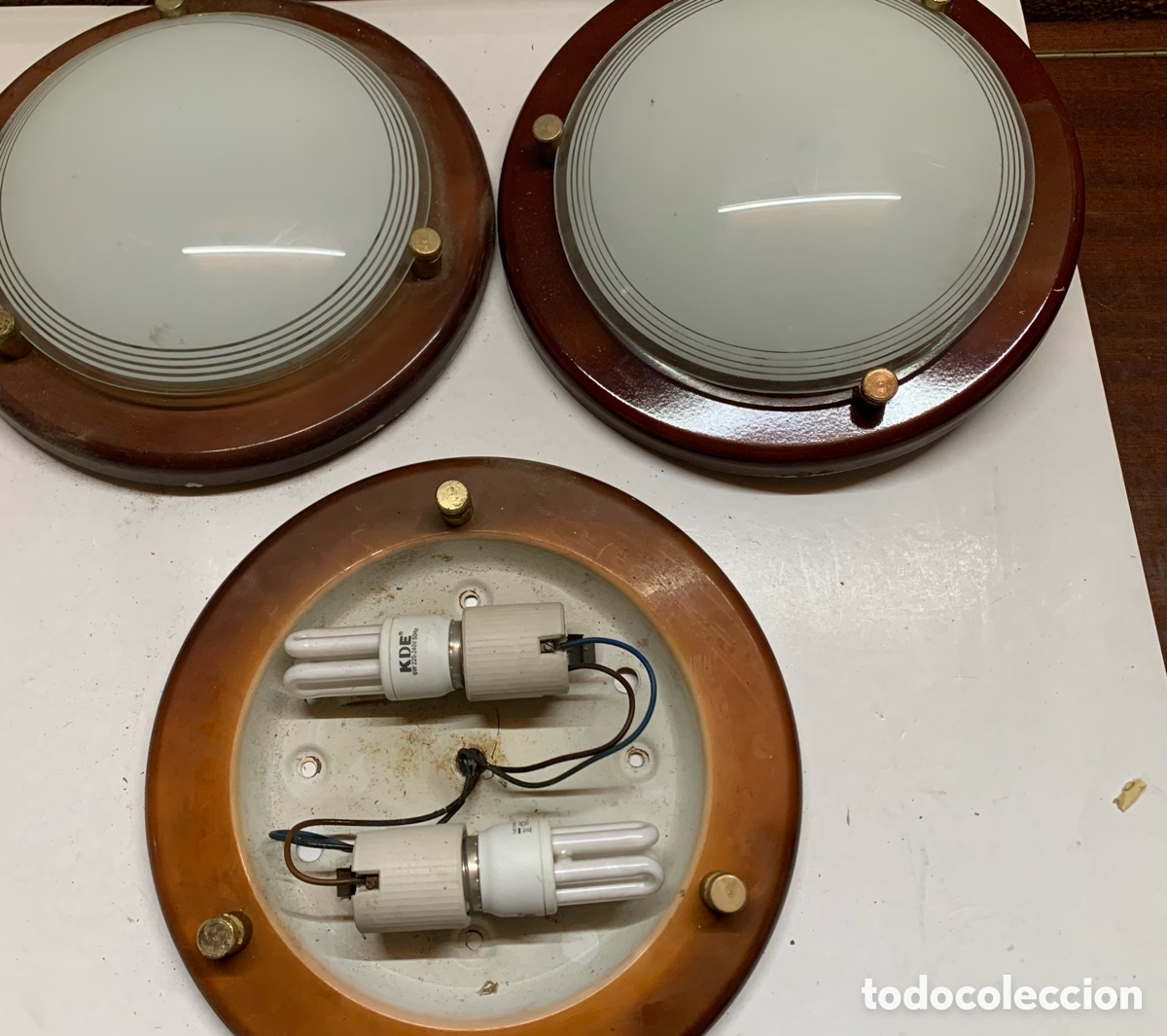Antig&uuml;edades: 3 Apliques Techo o Pared Bombillas de poco Consumo