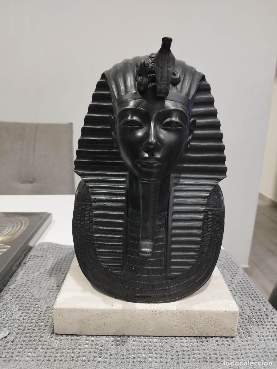 Antig&uuml;edades: Exclusiva escultura de Tutankam&oacute;n de la colecci&oacute;n SKEL &rdquo;El fara&oacute;n, su tumba y los tesoros reales&rdquo;.