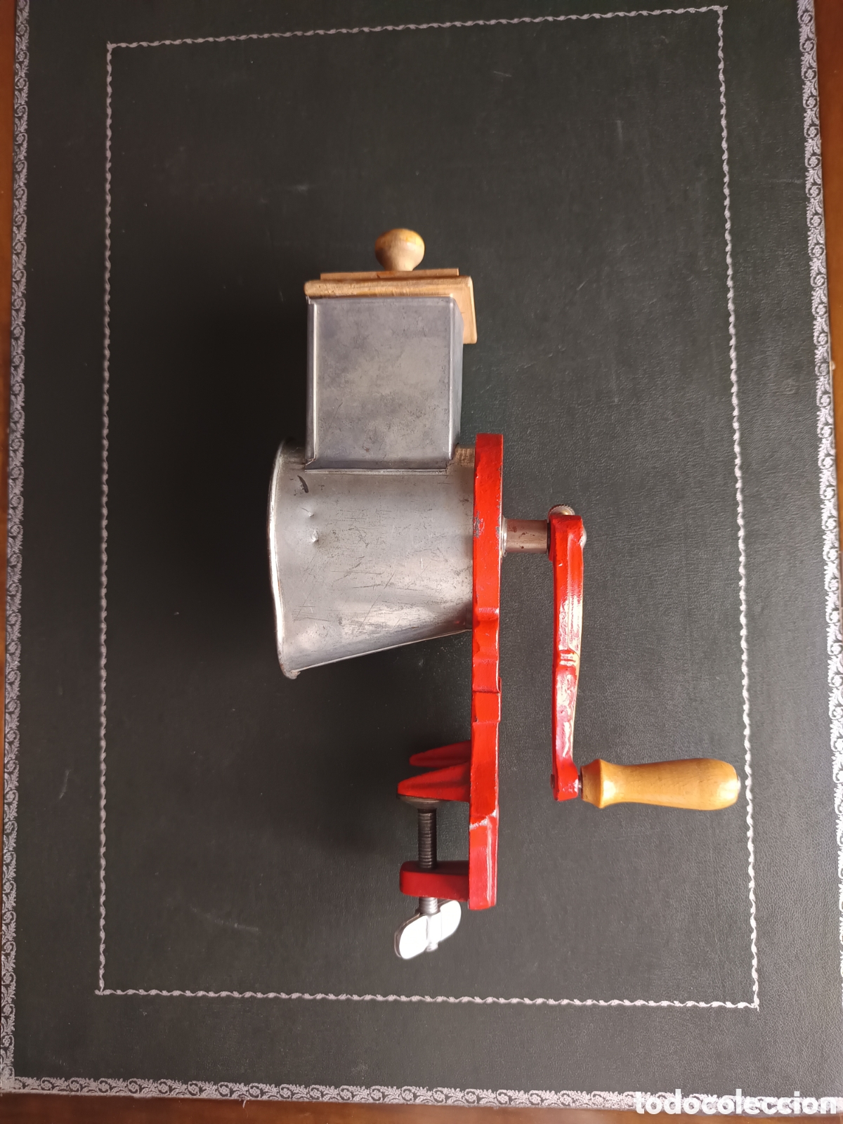 Antig&uuml;edades: Antiguo Molinillo picador Elma modelo 1430 B