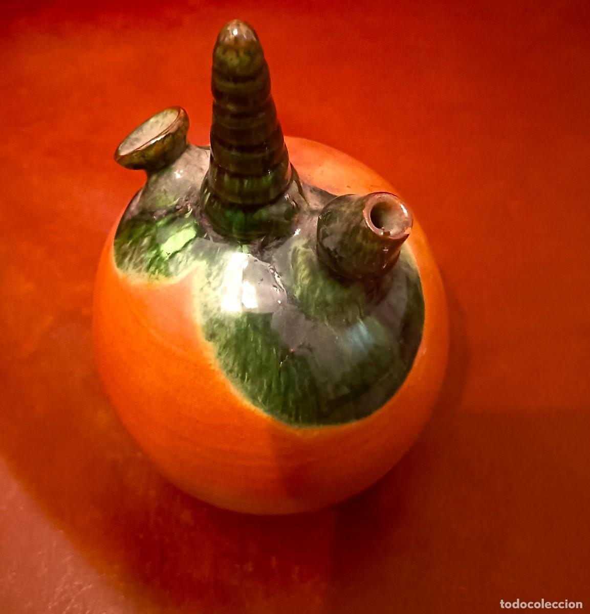Antig&uuml;edades: Bonito botijo artesanal tipo vidriado, altura 18 cm. R