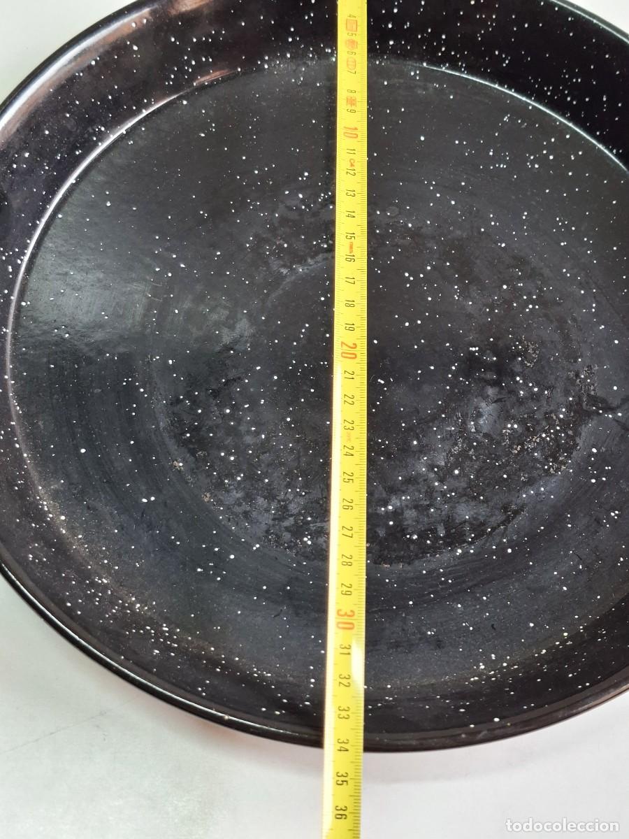 Antig&uuml;edades: PAELLA ESMALTADA DE 34 CM DE DI&Aacute;METRO - Foto 3