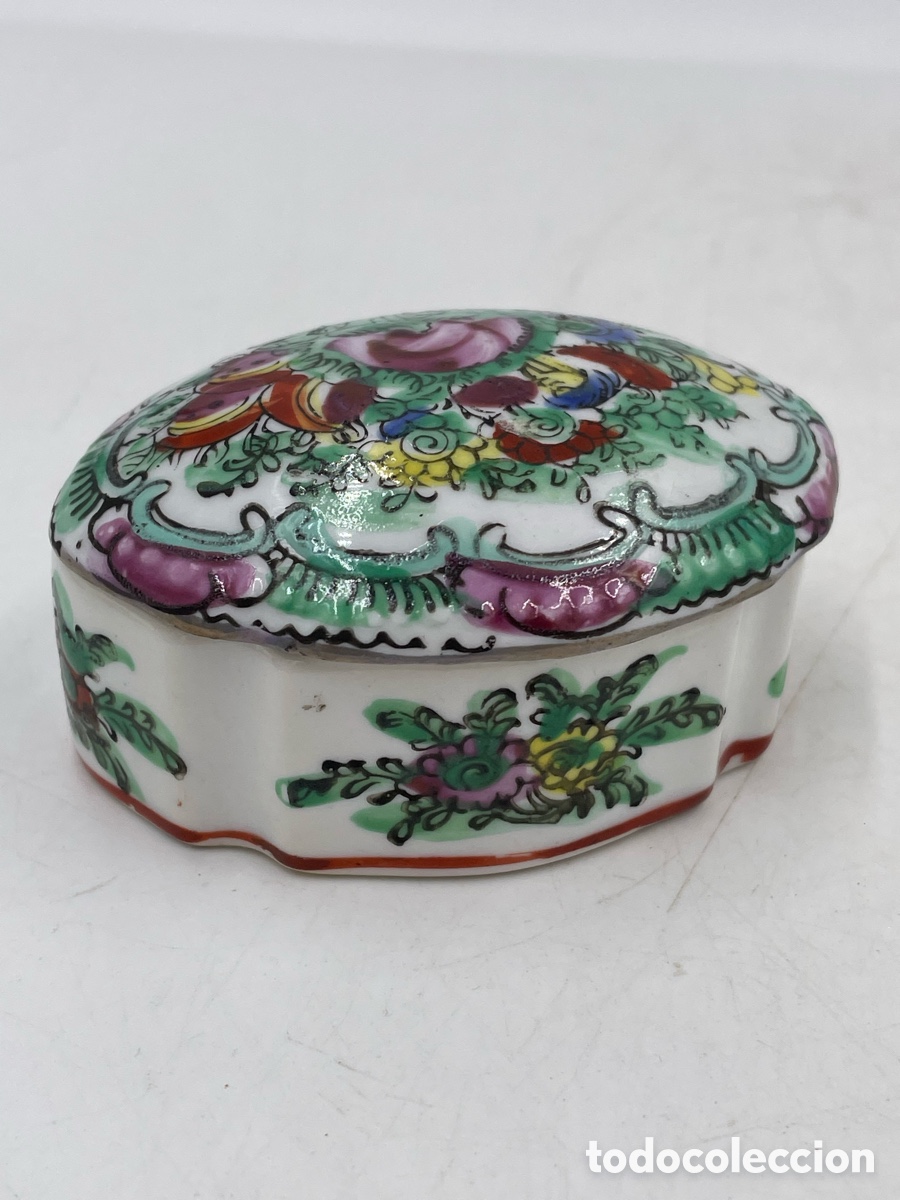 Antig&uuml;edades: Bonita caja, alhajero, joyero o pastillero de porcelana china. Familia Rosa.