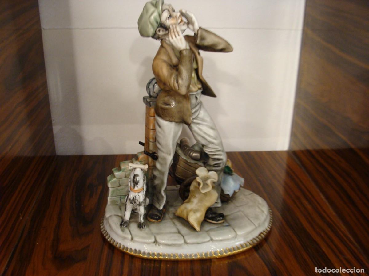 Antig&uuml;edades: Chatarrero en porcelana capo di monti