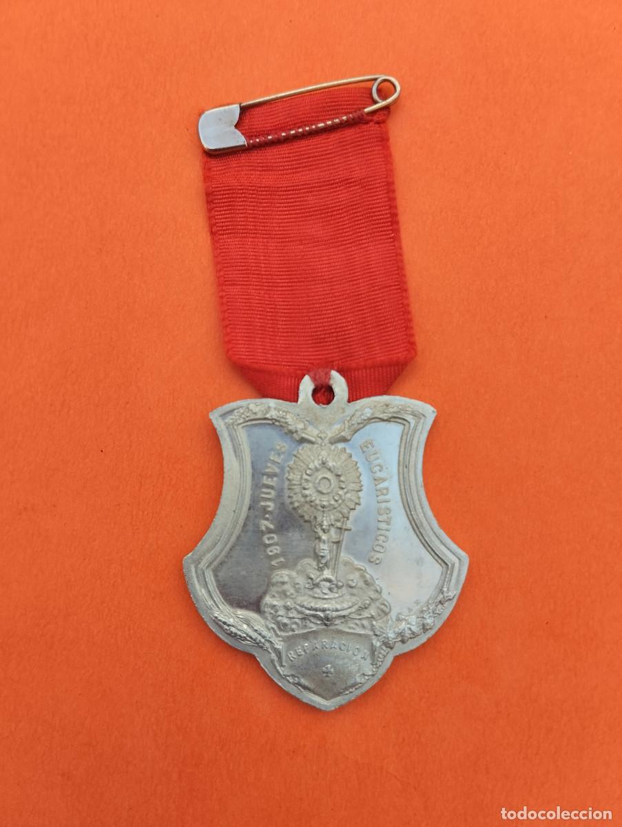 Antig&uuml;edades: Medalla religiosa - Conmemoraci&oacute;n 1907 Jueves Eucar&iacute;sticos - Reverso &Uacute;ltima Cena