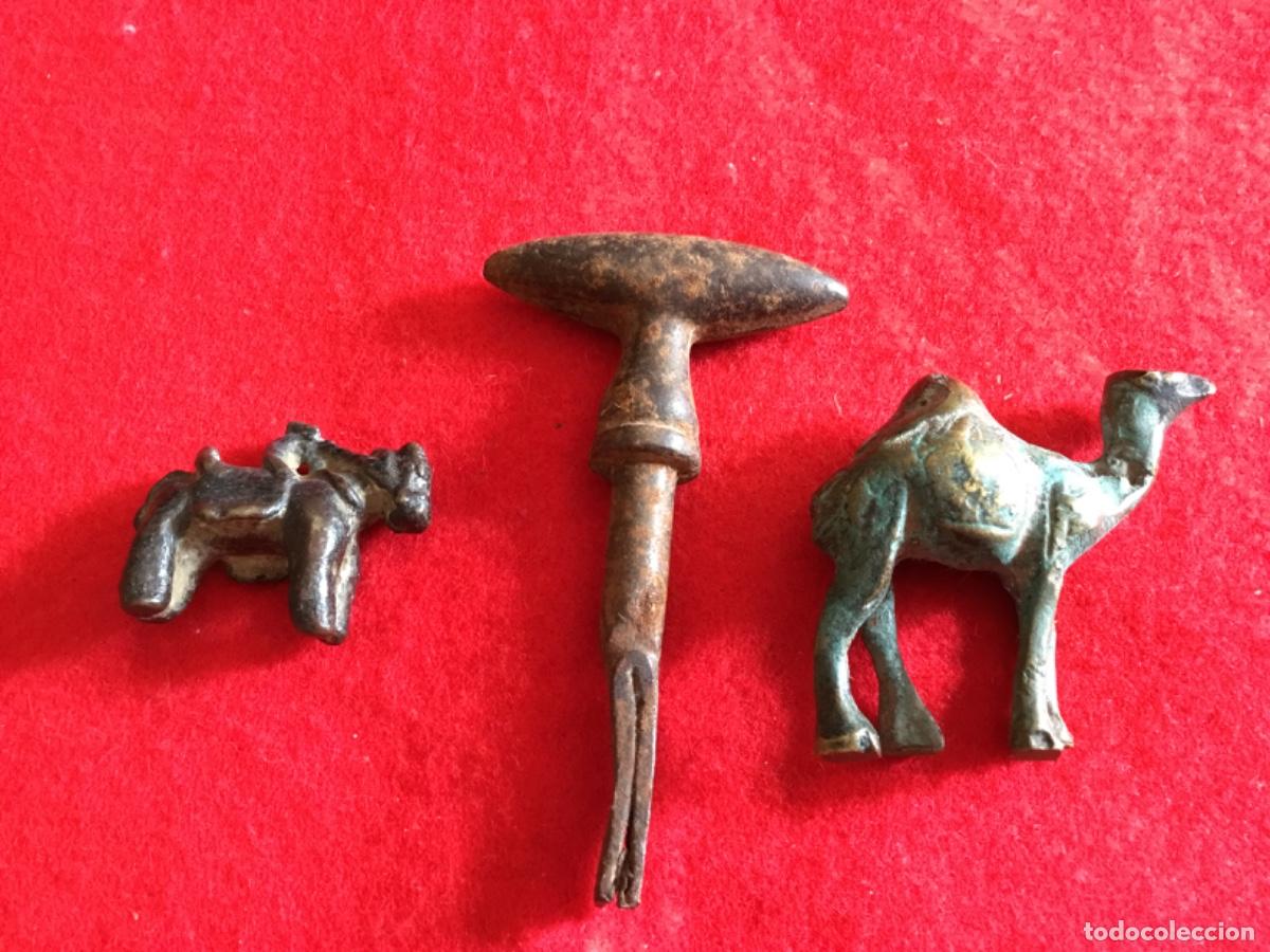 Antiquit&eacute;s: Lote antiguos objetos de bronce