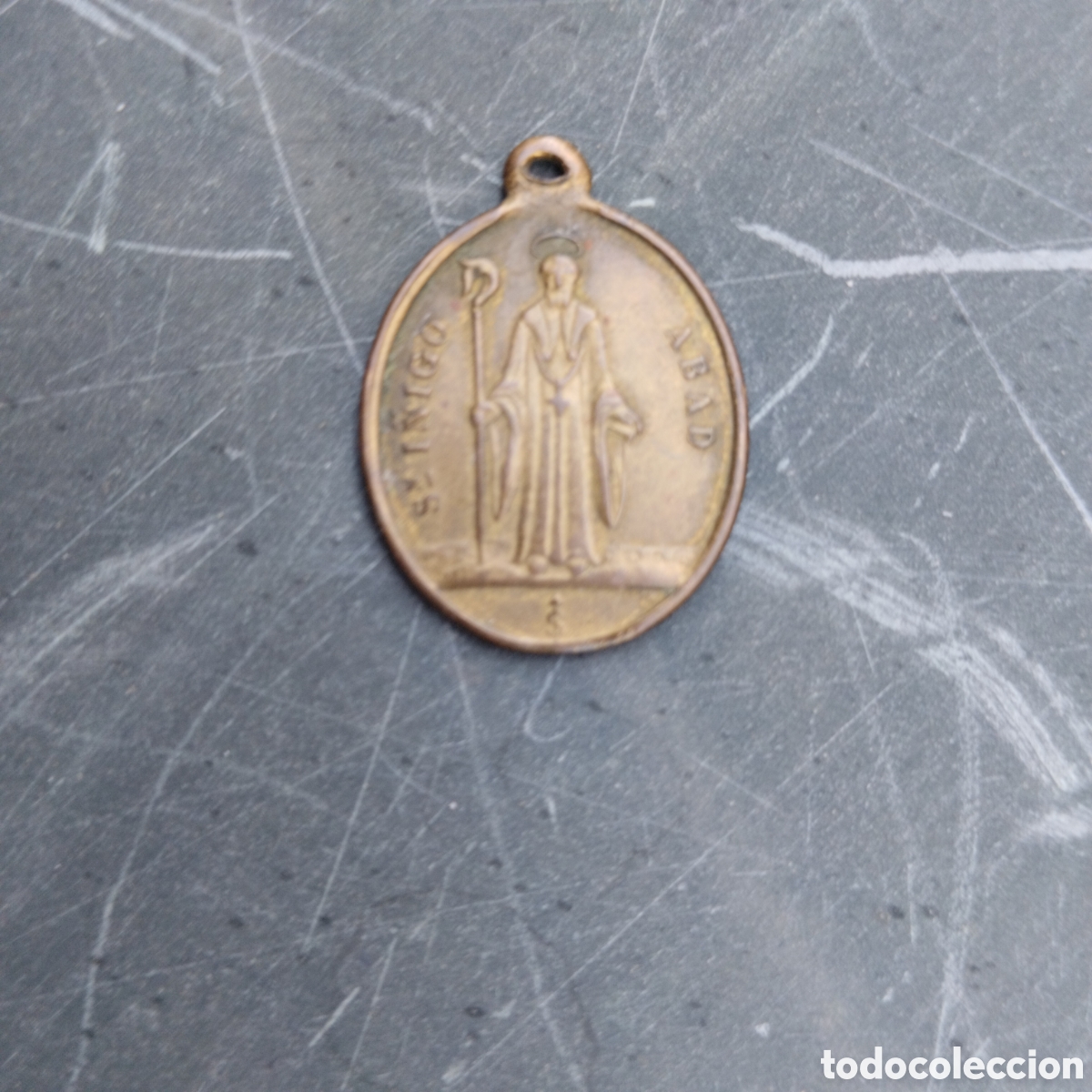 Antiquit&eacute;s: Medalla. SAN I&Ntilde;IGO ABAD. Nta Sra. de la Pe&ntilde;a. CALATAYUD. 2,5X2CM