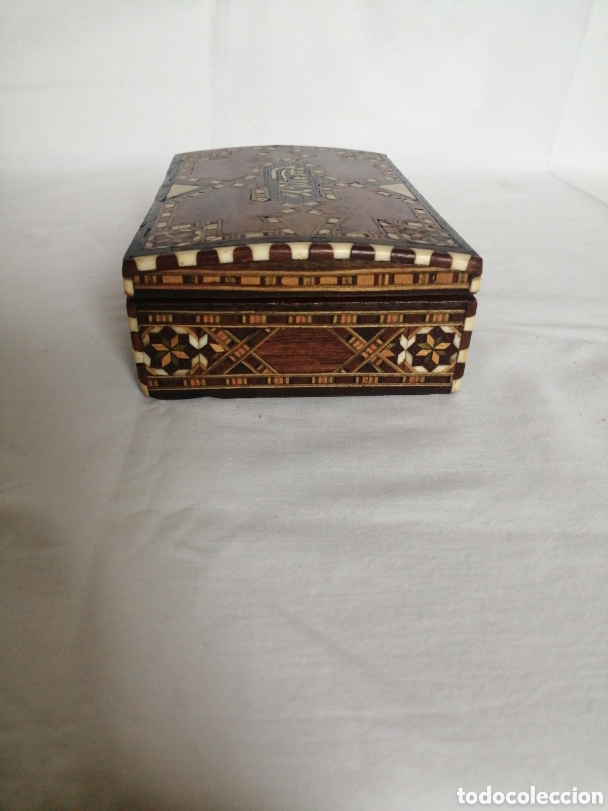 Antig&uuml;edades: Caja joyero de taracea. - Foto 3