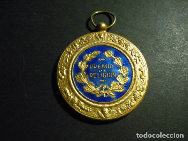 Antig&uuml;edades: ANTIGUA MEDALLA PREMIO DE RELIGION ESCUELA AGRICOLA SALESIANA DE CAMPANO CHICLANA CADIZ 4 X 5,5 CM