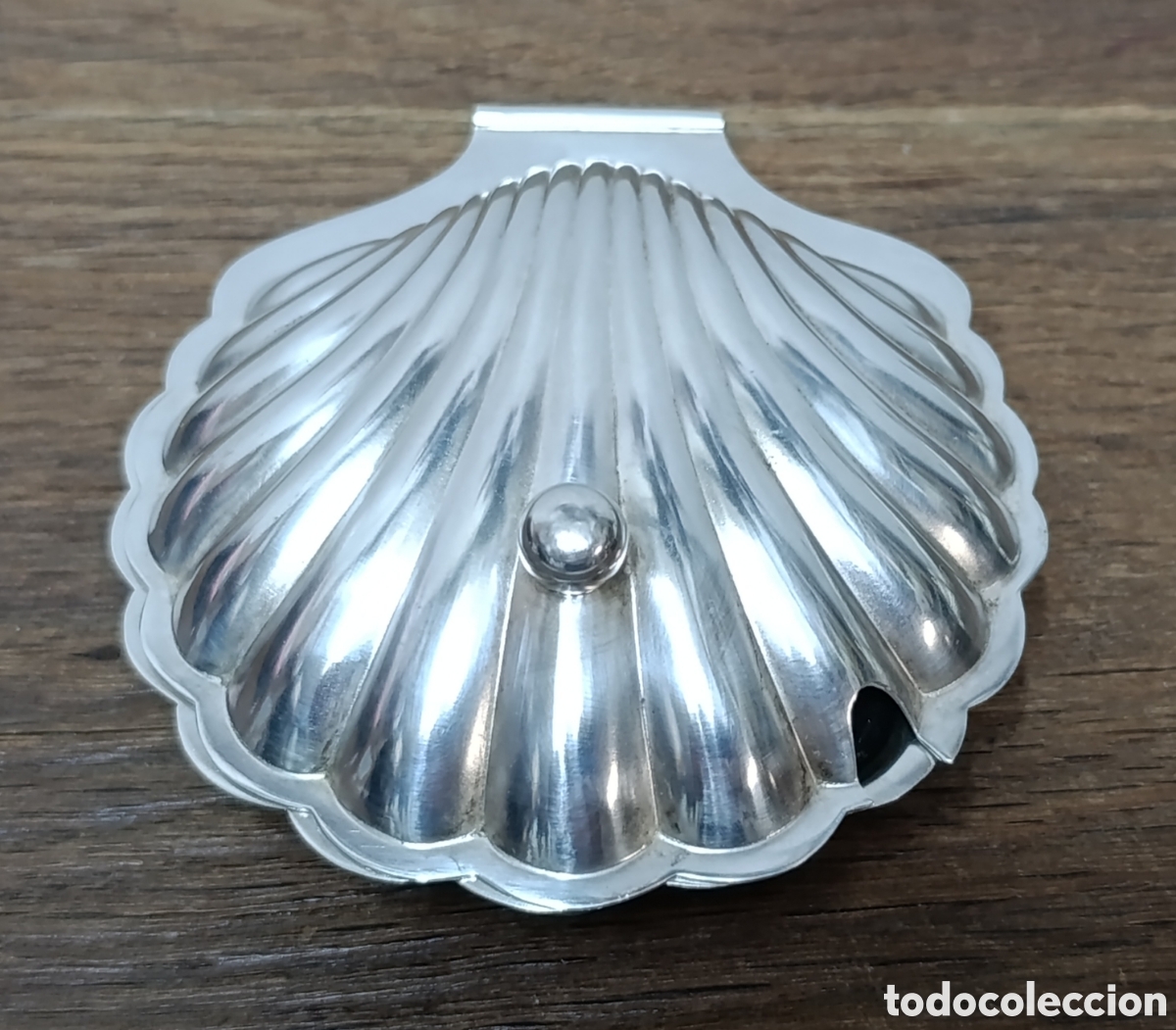 Antig&uuml;edades: ANTIGUO Y MUY BONITO AZUCARERO CON FORMA DE COCHA DE PLATA MENESES.