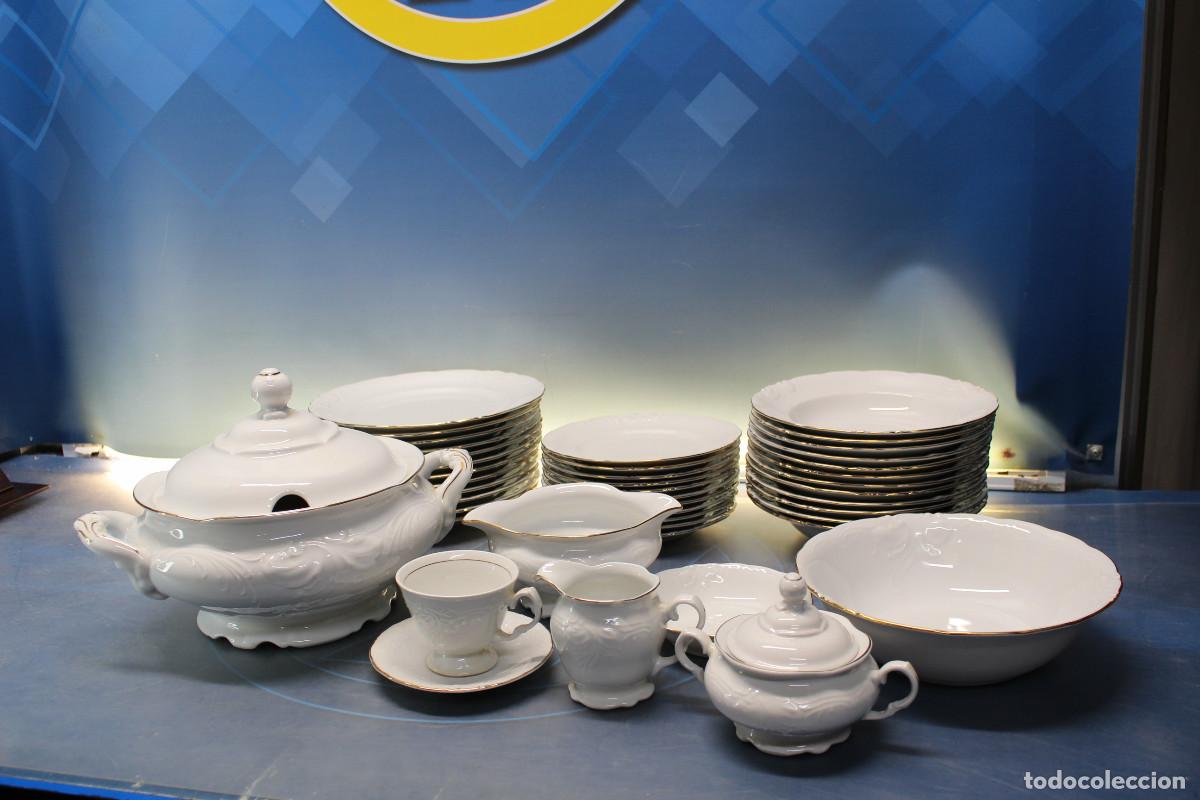 Antig&uuml;edades: Vajilla de Porcelana Alhambra, 12 servicios.