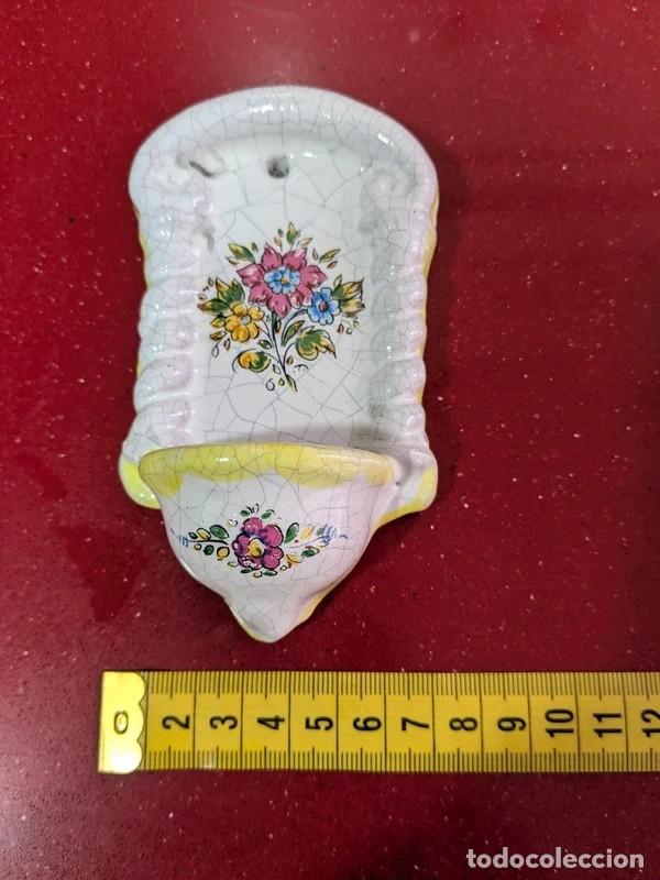 Antig&uuml;edades: Benditera flores rosas y amarillas - Foto 3