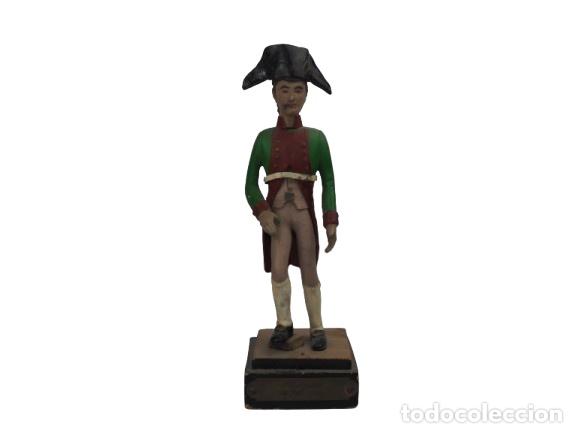 Antig&uuml;edades: Figura de acci&oacute;n coleccionable de oficial militar