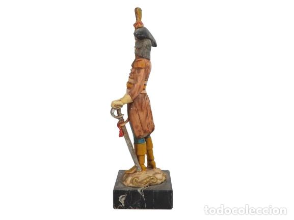 Antig&uuml;edades: Figura de general de Brigada - Foto 3