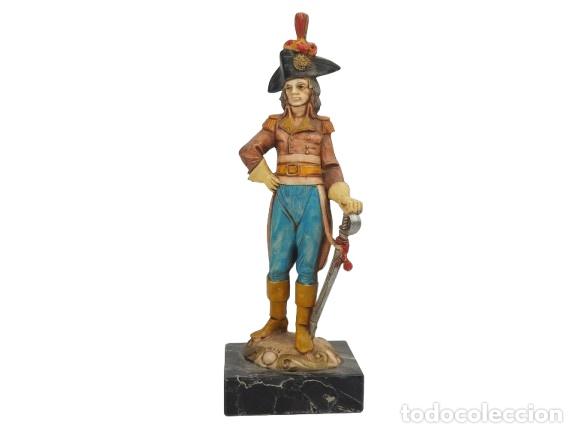 Antig&uuml;edades: Figura de general de Brigada - Foto 1