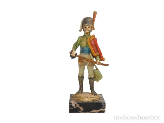 Antig&uuml;edades: Figura de Oficial de H&uacute;sar - Foto 1