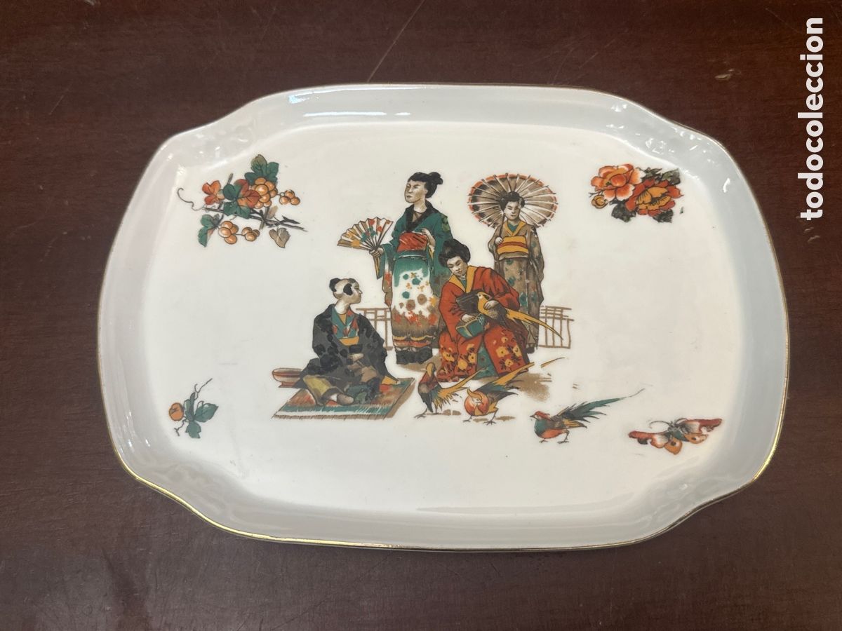 Antig&uuml;edades: PRECIOSA BANDEJA CON MOTIVOS ORIENTALES. PROBABLEMENTE DE PORCELANA DE LIMOGES PPIOS. SIGLO XX