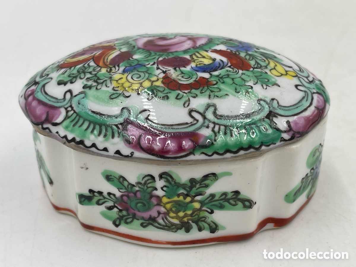 Oggetti Antichi: Bonita caja, alhajero, joyero o pastillero de porcelana china. Familia Rosa.