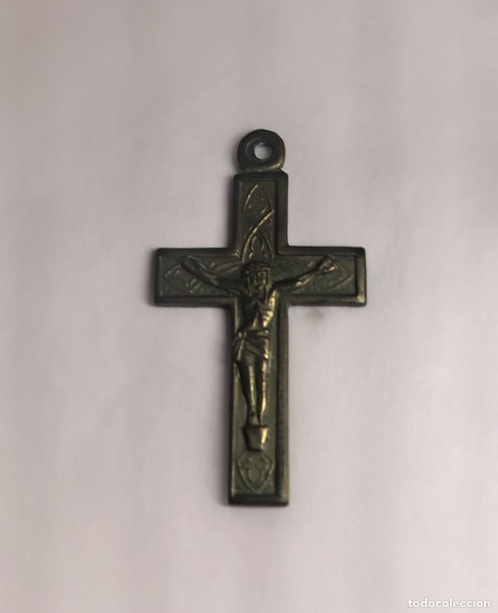 Antig&uuml;edades: Medalla religiosa / Colgante: CRUCIFIJO. M383