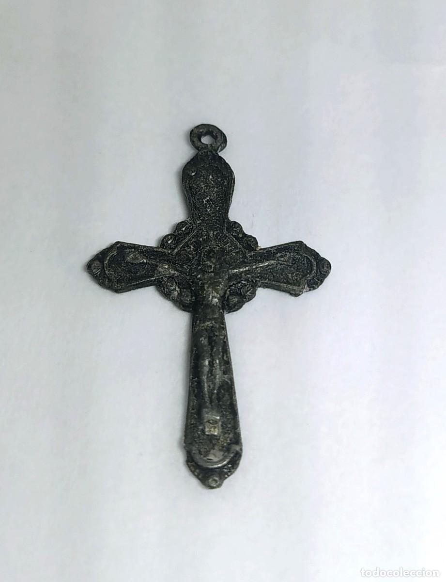 Antig&uuml;edades: Medalla religiosa / Colgante CRUZ Jesucristo. M387