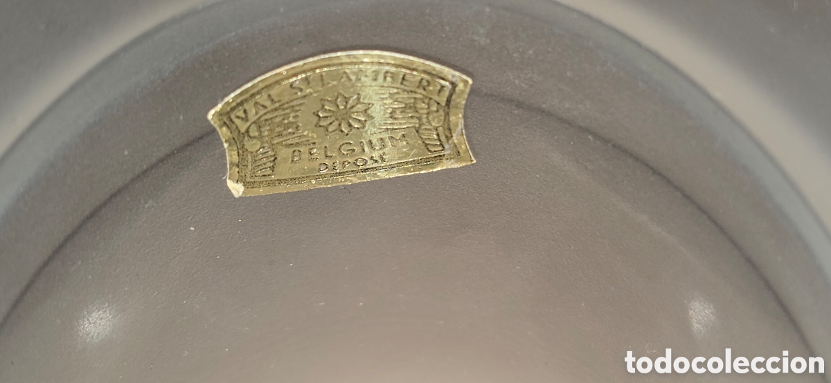 Antig&uuml;edades: Val Saint Lambert &ndash; Sombrero de cristal esmerilado &ndash; Etiqueta original &ndash; B&eacute;lgica