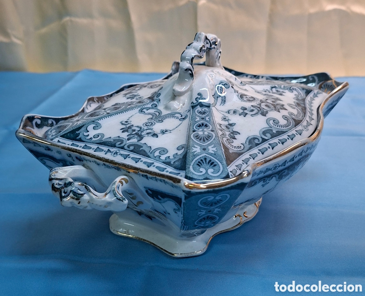 Antig&uuml;edades: Sopera del Siglo XIX