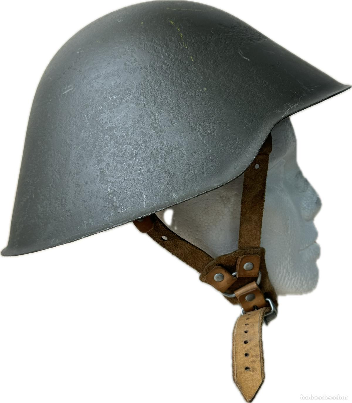 Antig&uuml;edades: Casco Republica Democr&aacute;tica 1956 - Foto 3
