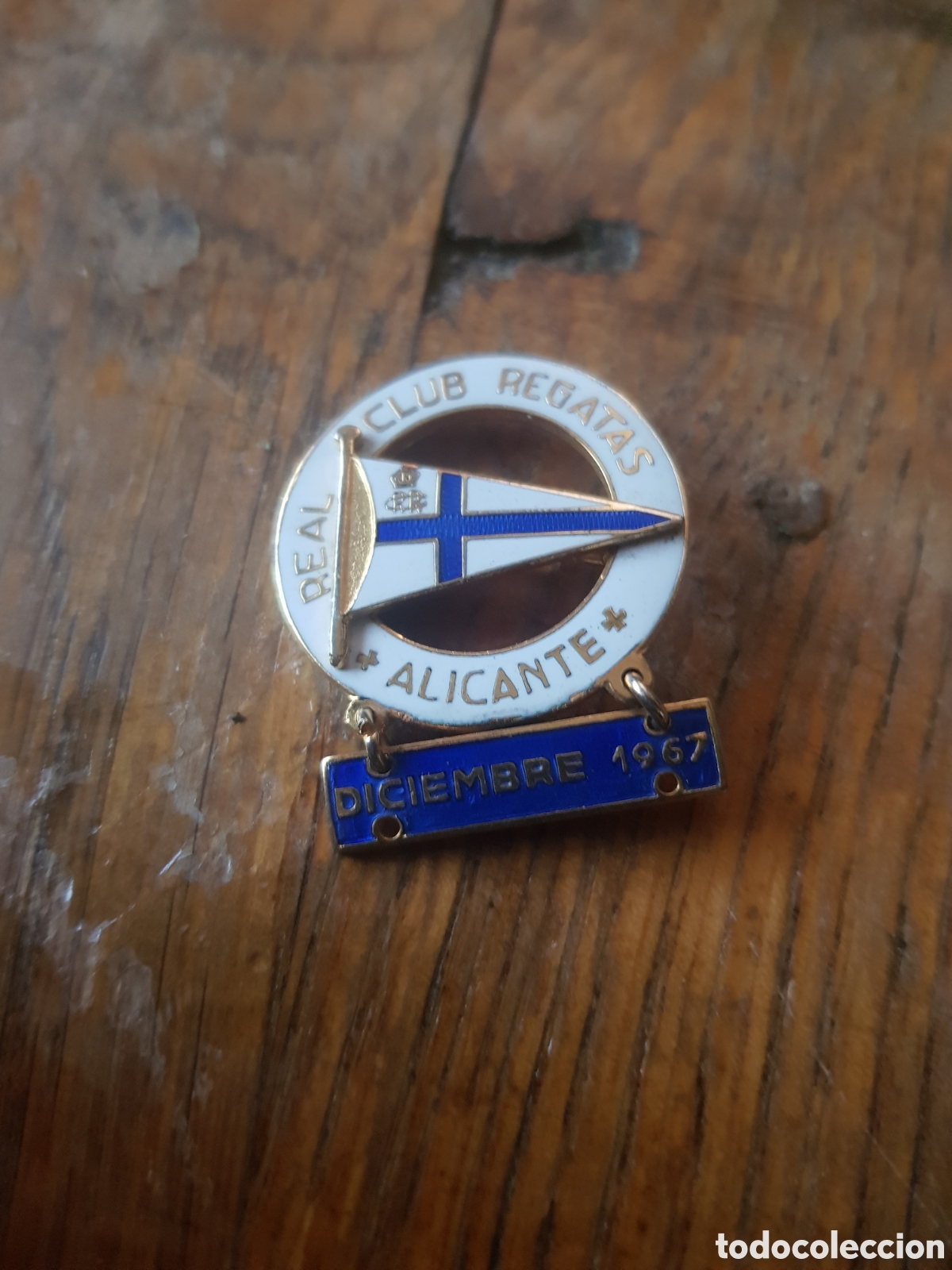 Antig&uuml;edades: ANTIGUA INSIGNIA ESMALTADA N&Aacute;UTICA A&Ntilde;O 1967