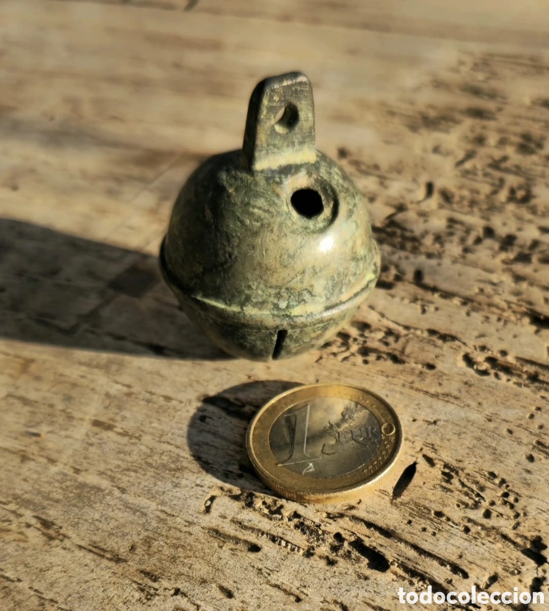 Antig&uuml;edades: Antiguo cascabel de bronce - Foto 4