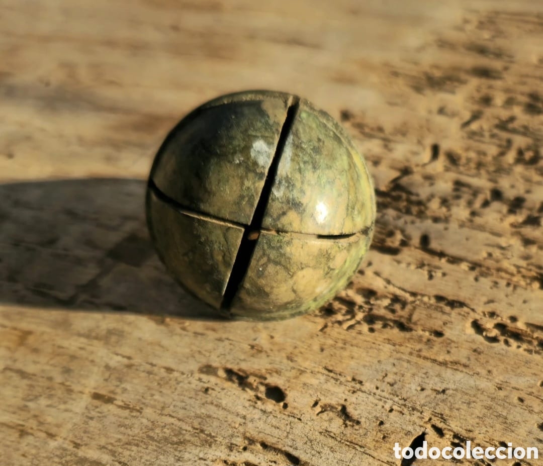 Antig&uuml;edades: Antiguo cascabel de bronce - Foto 5