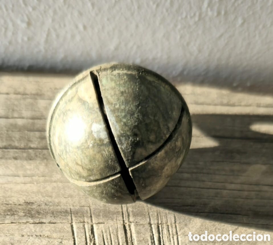 Antig&uuml;edades: Antiguo cascabel de bronce