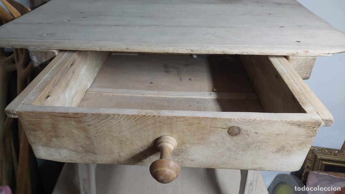 Antig&uuml;edades: Antigua mesa tocinera de madera de cocina - Foto 6
