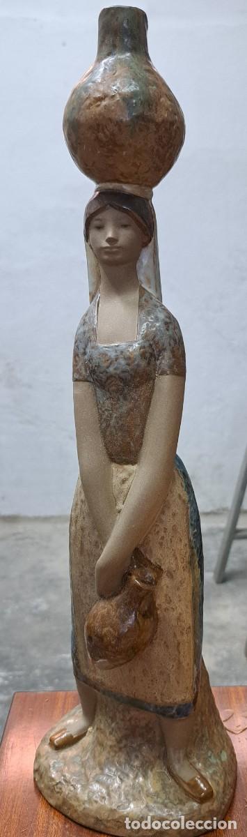 Antig&uuml;edades: FIGURA LLADR&Oacute; &rdquo;ALDEANA A LA FUENTE&rdquo; REF. 12023 &ndash; 47 CM &ndash; DESCATALOGADA