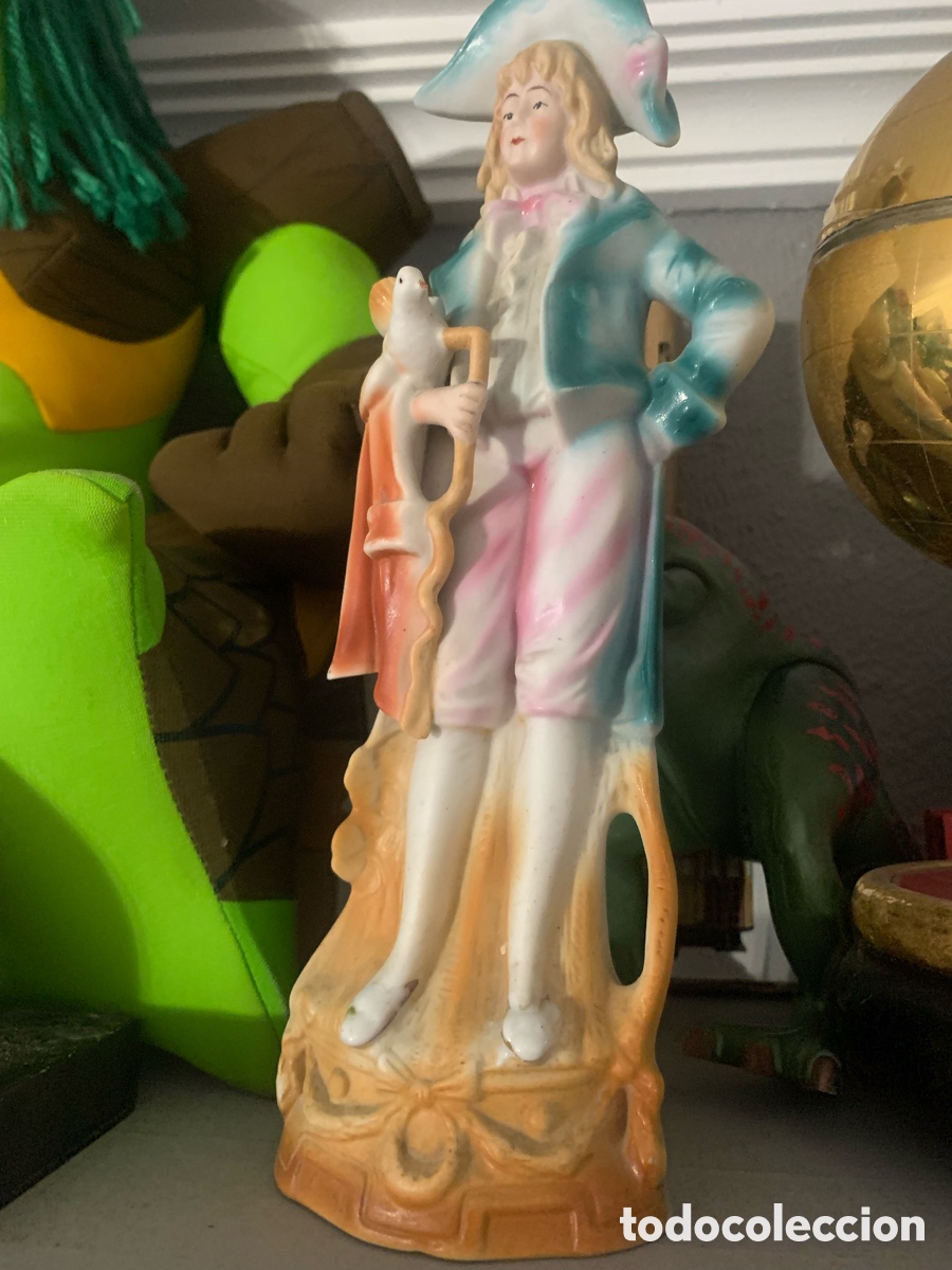 Antig&uuml;edades: Figura porcelana biscuit - Foto 1