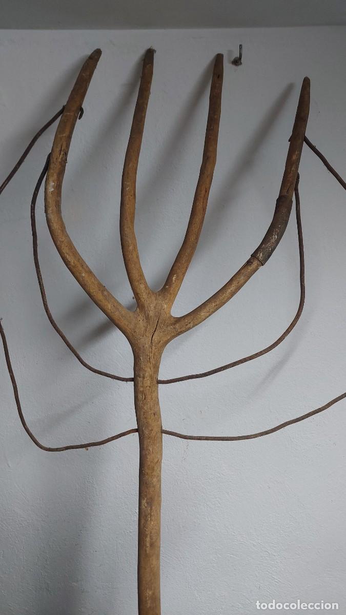 Antig&uuml;edades: Horca de madera agricola gran formato - Foto 3