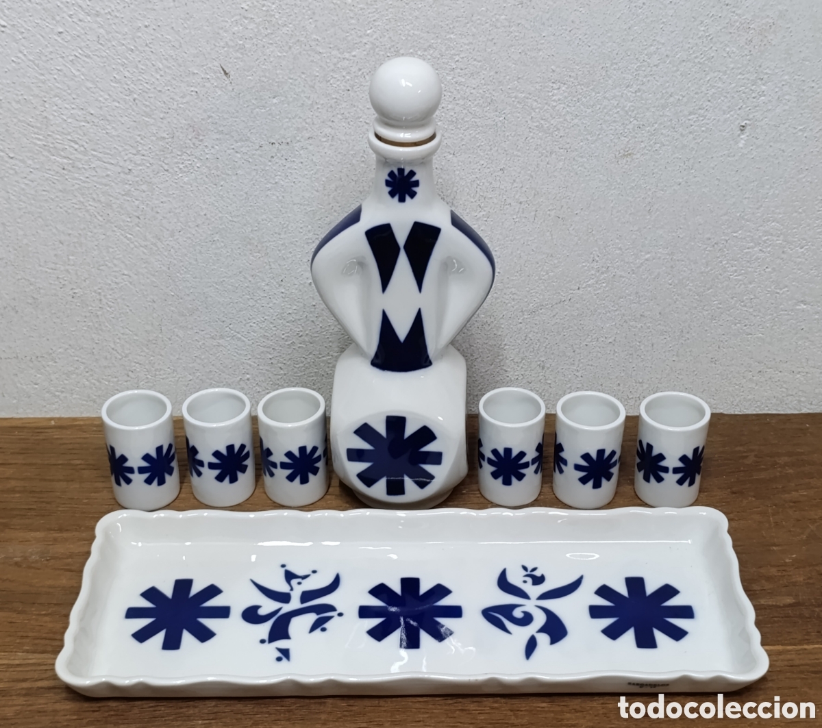 Antig&uuml;edades: JUEGO DE LICOR N&deg; 1 DE PORCELANA SARGADELOS, 6 SERVICIOS. NUEVO SIN USO Y EN SU CAJA ORIGINAL