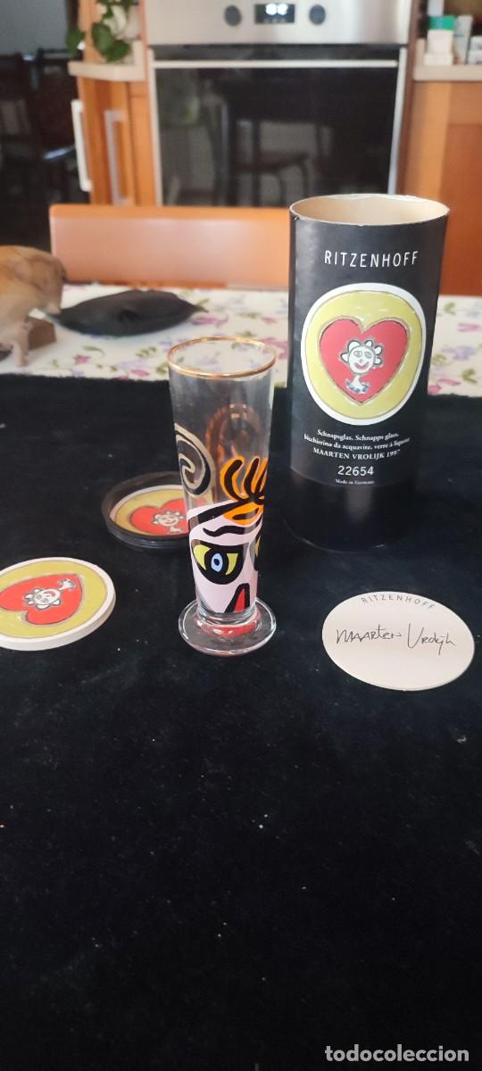 Antig&uuml;edades: Vaso de chupito Ritzenhoff con dise&ntilde;o original de Maarten Vrolijk de 1997