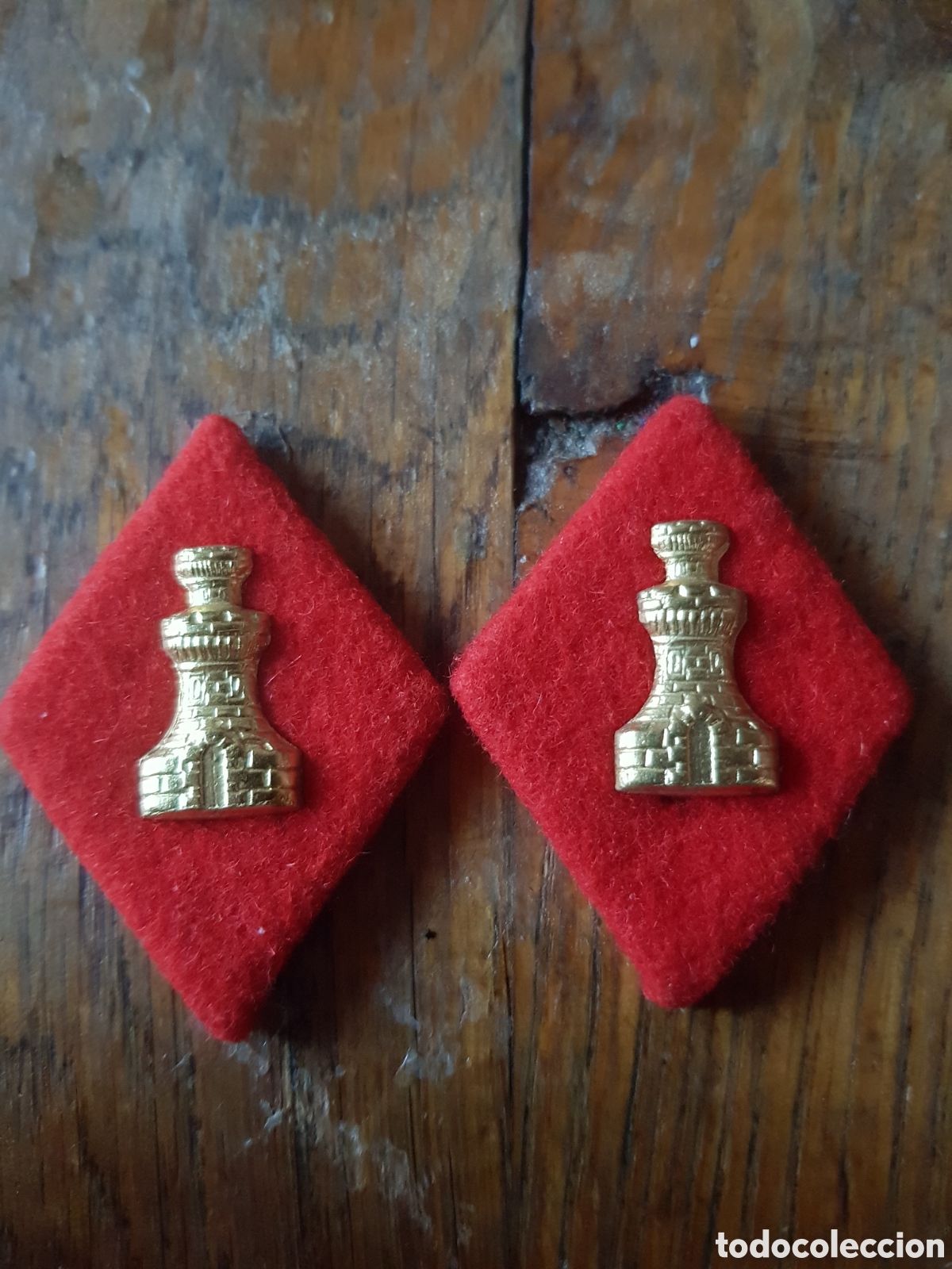 Antig&uuml;edades: ANTIGUA PAREJA DE INSIGNIAS DE INGENIEROS