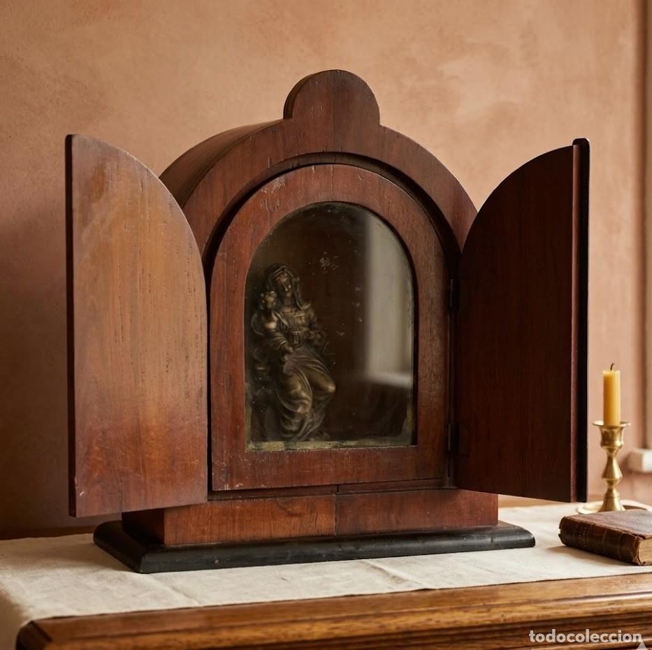 Antig&uuml;edades: Oratorio antiguo de casta&ntilde;o - Foto 1