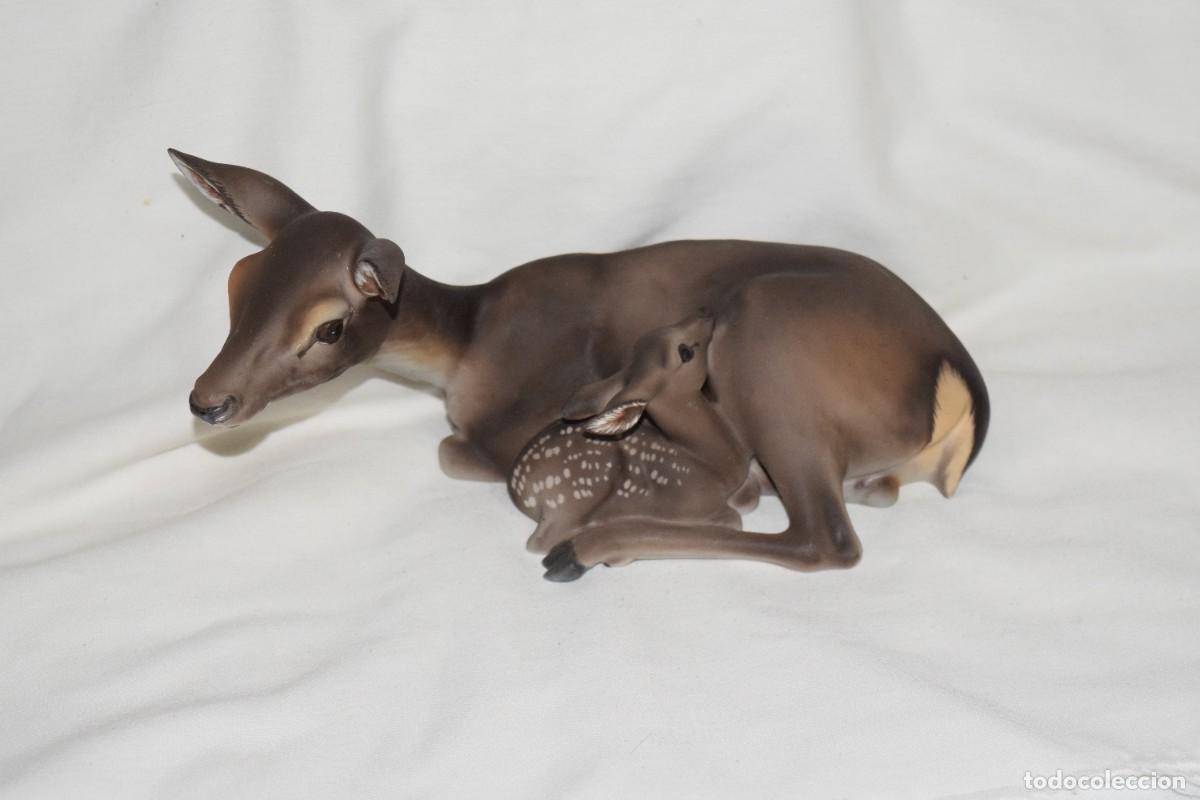 Antig&uuml;edades: Vintage, 1950 / 1970 - Porcelanas C. Martinu S.L. / Cierva, con su cervatillo &iexcl;Mira fotos/detalles!