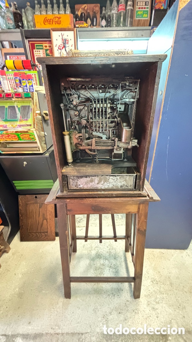 Antig&uuml;edades: M&aacute;quina tragaperras antigua - Foto 5