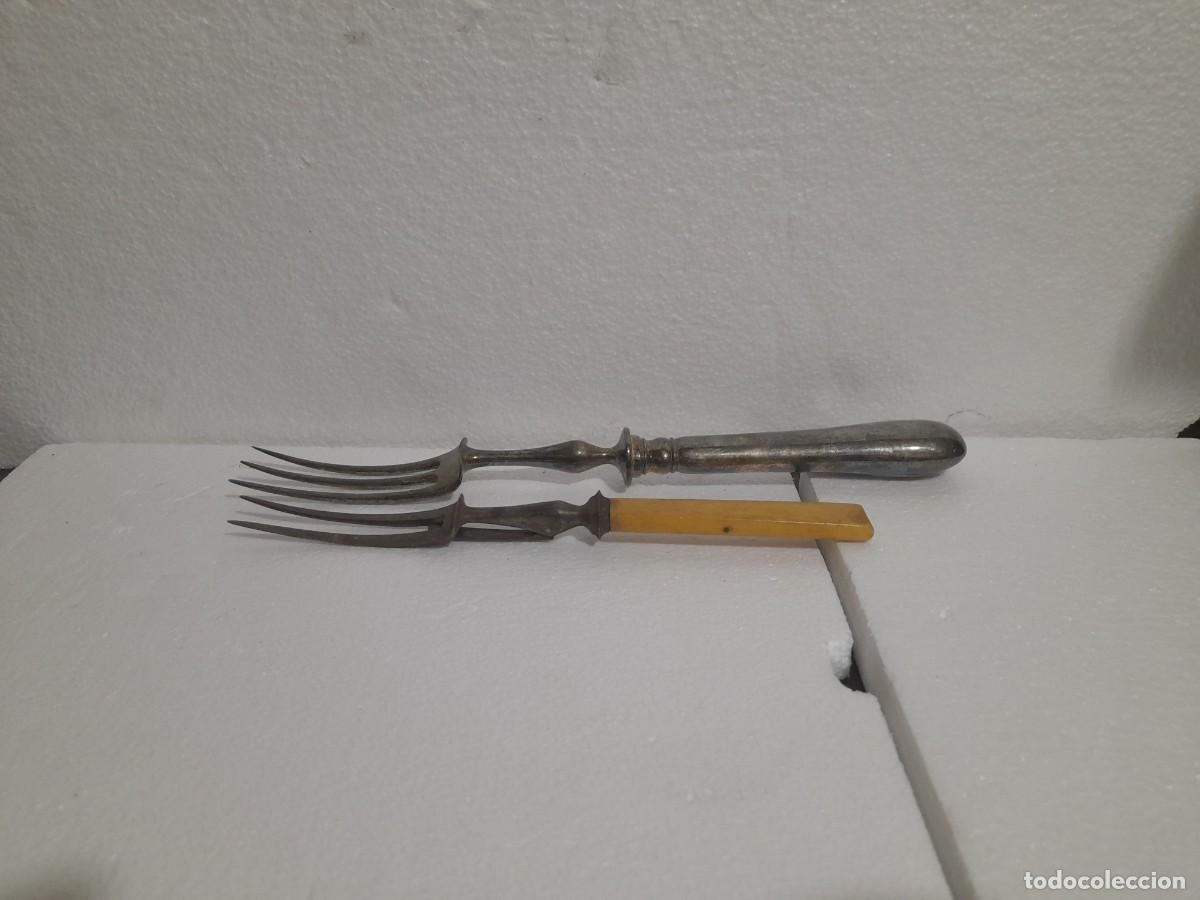 Antig&uuml;edades: Dos Antiguos Trinchador de Carne