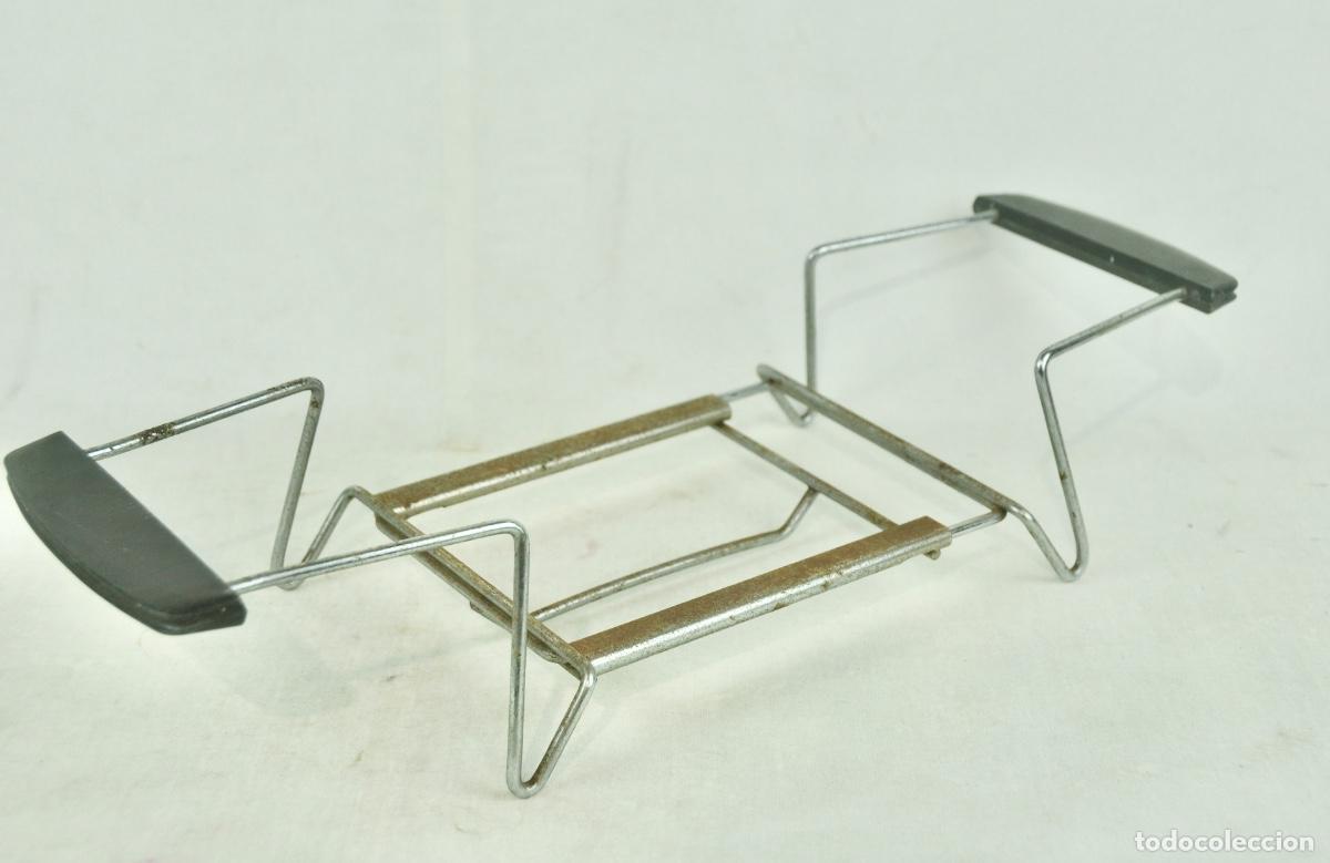 Antig&uuml;edades: Soporte para ollas y sartenes - Foto 2