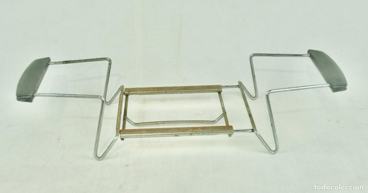Antig&uuml;edades: Soporte para ollas y sartenes