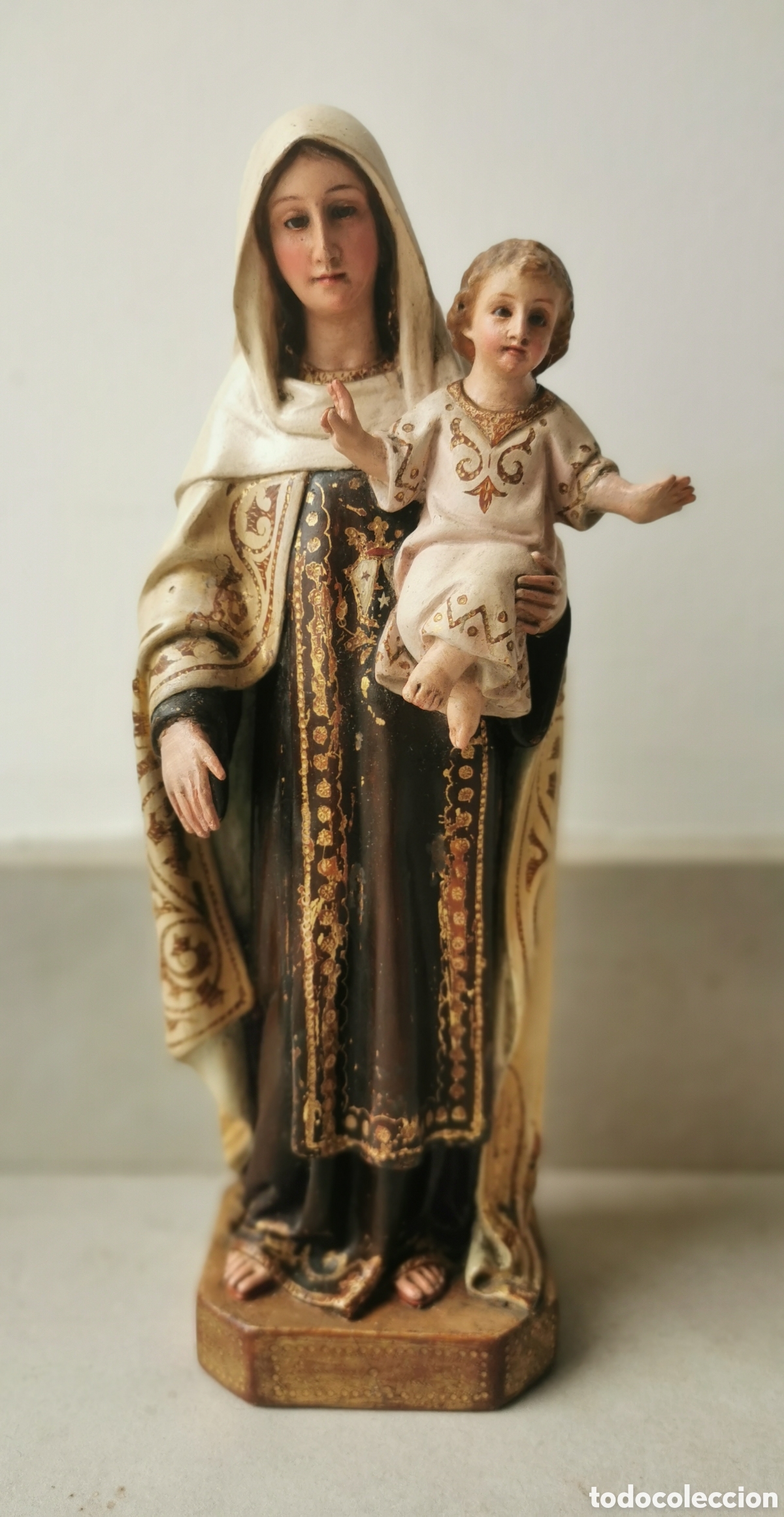 Antig&uuml;edades: Virgen con Ni&ntilde;o escayola Olot